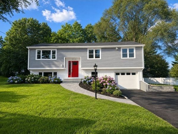 193 Charles Circle, Stoughton, MA 02072