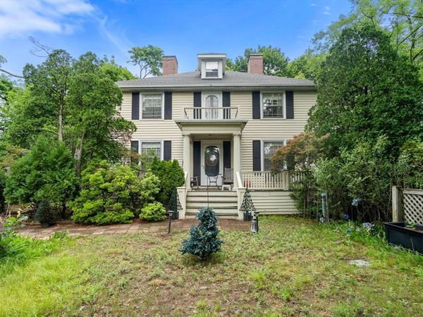 7 Park Cir, Arlington, MA 02476