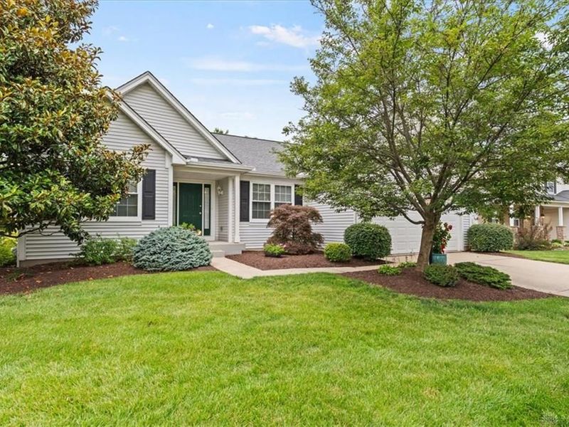 8185 Summer View Drive, Mason, OH 45040 Photo 2