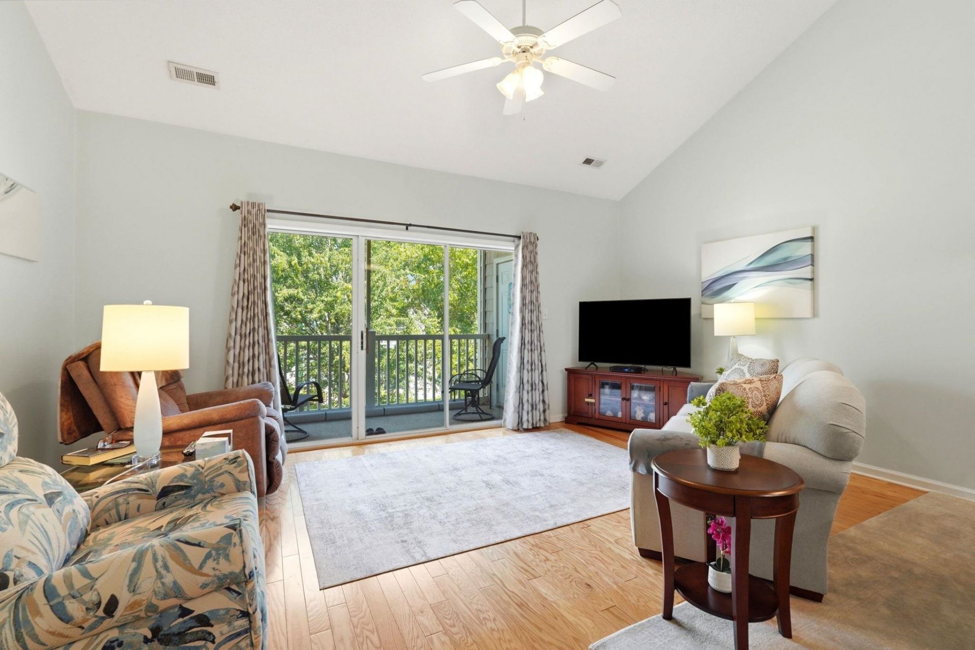 122 Scotch Broom Dr. Photo 2