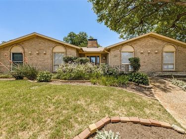 7736 El Santo Lane, Dallas, TX 75248