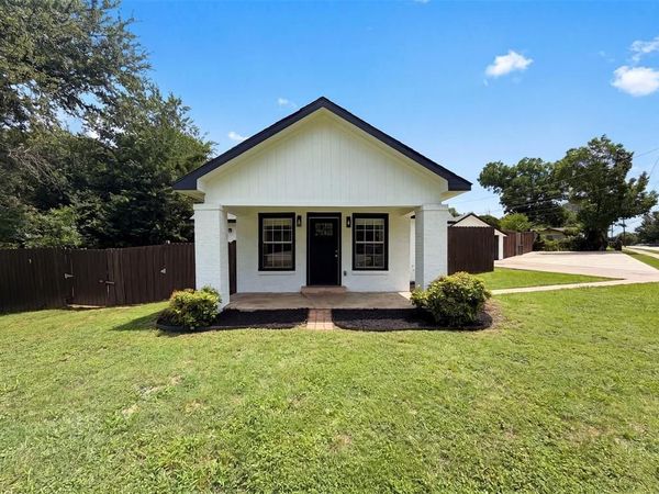 420 Bluebonnet Drive, Hurst, TX 76053