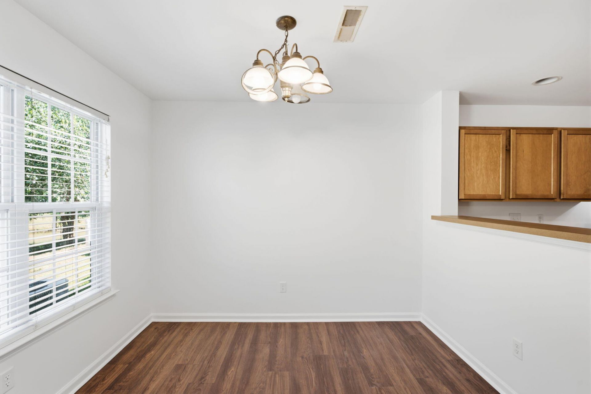 147 Darcy Avenue Photo 11