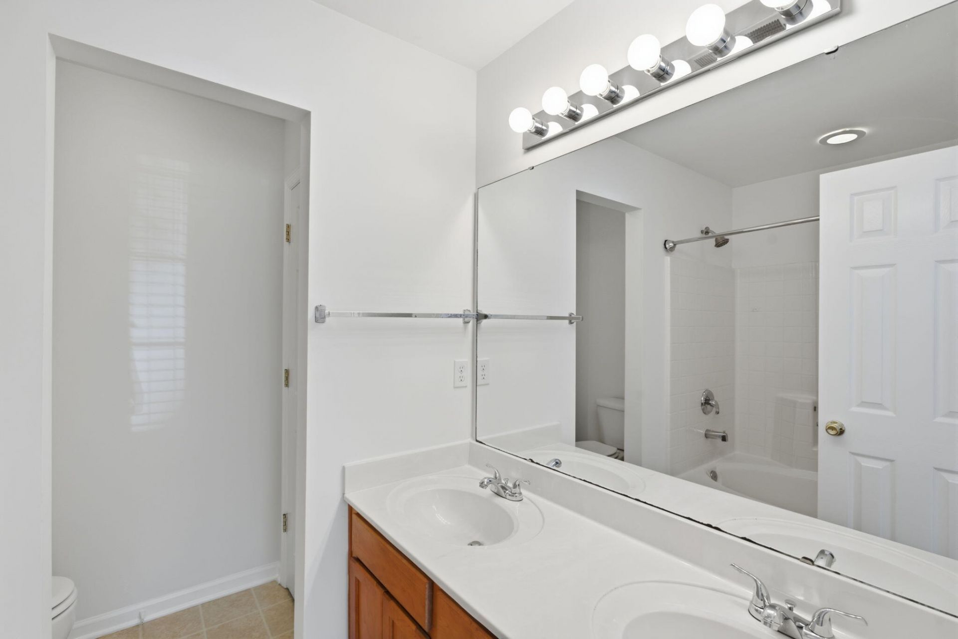 147 Darcy Avenue Photo 23