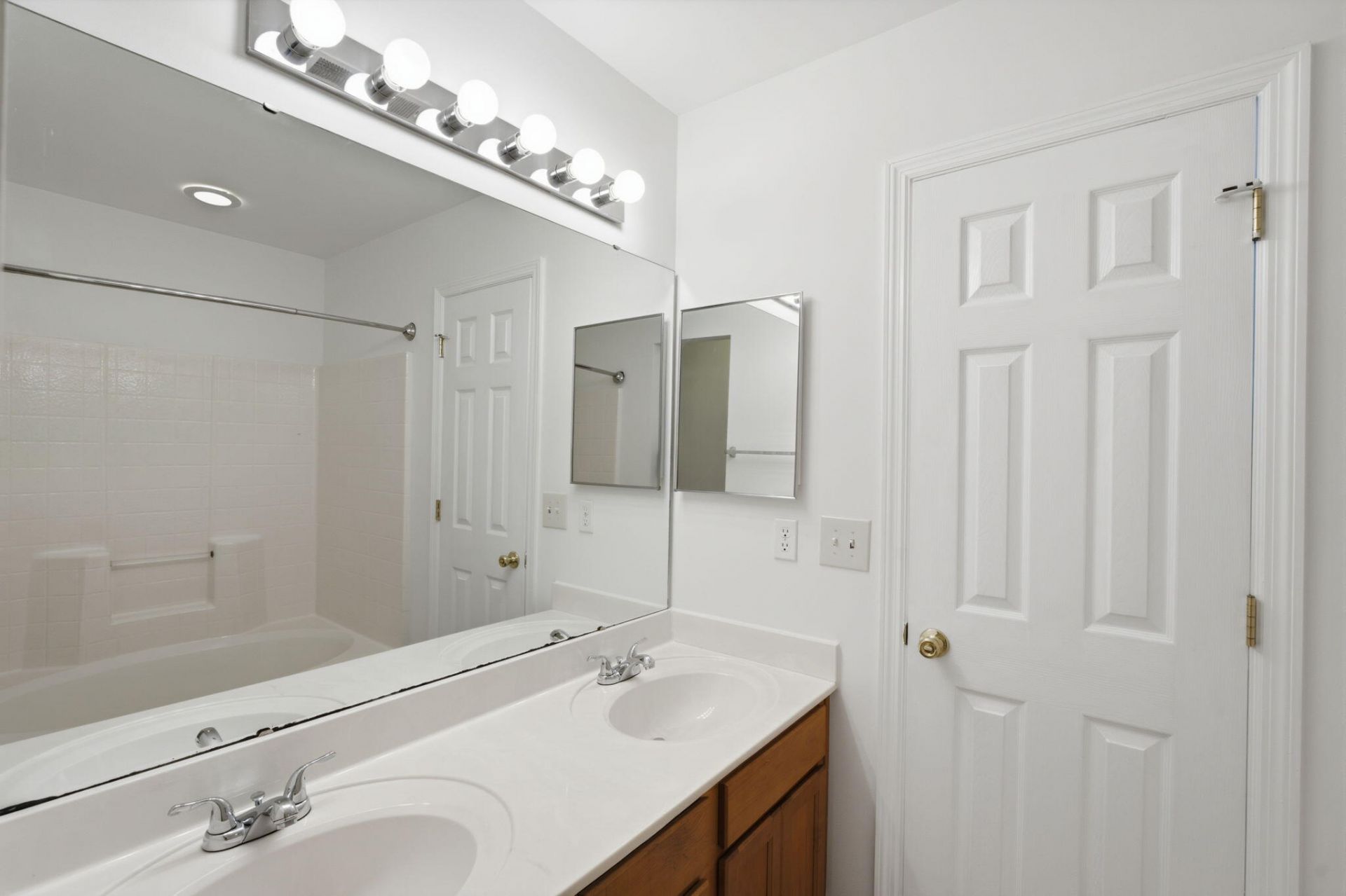 147 Darcy Avenue Photo 24
