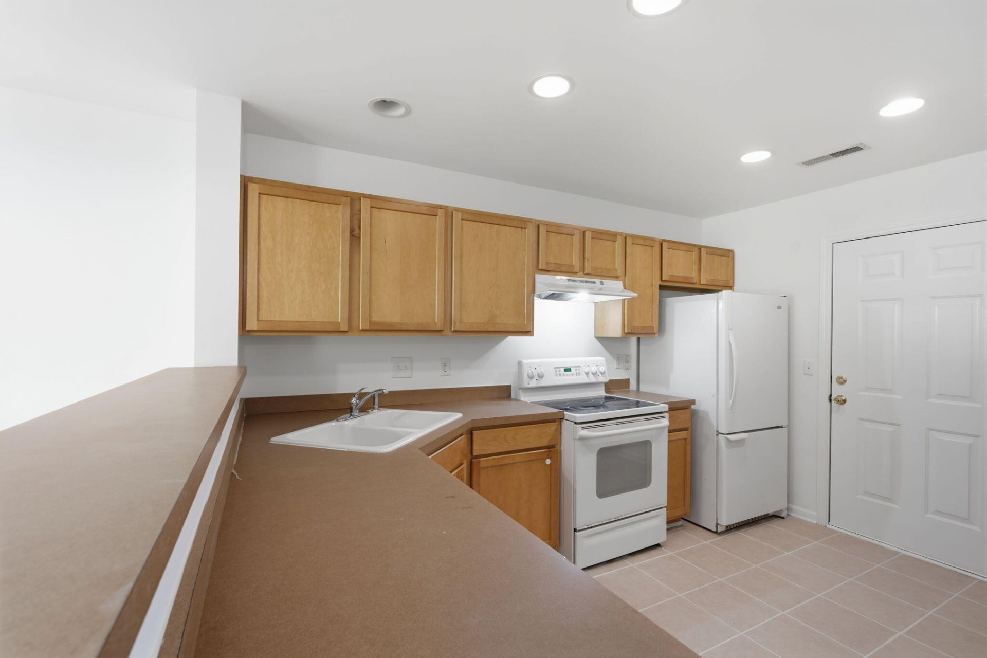 147 Darcy Avenue Photo 8