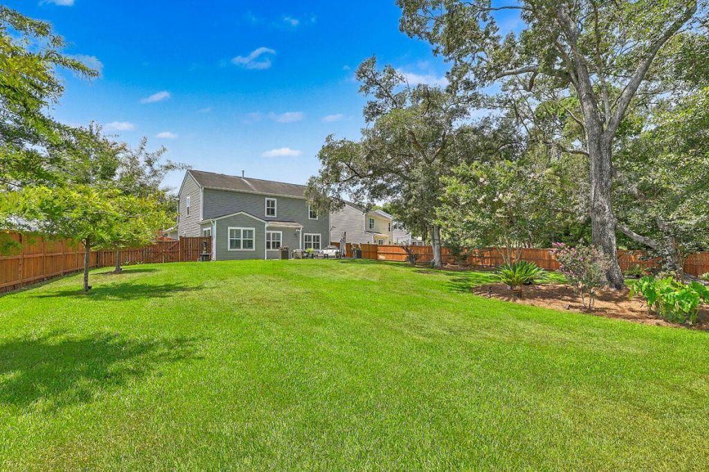 3091 Vincent Astor Drive Photo 20