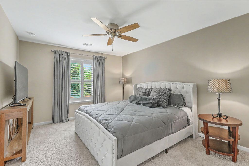 3091 Vincent Astor Drive Photo 25