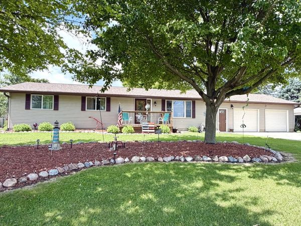 110 N Seigel Street , Lostant, IL 61334