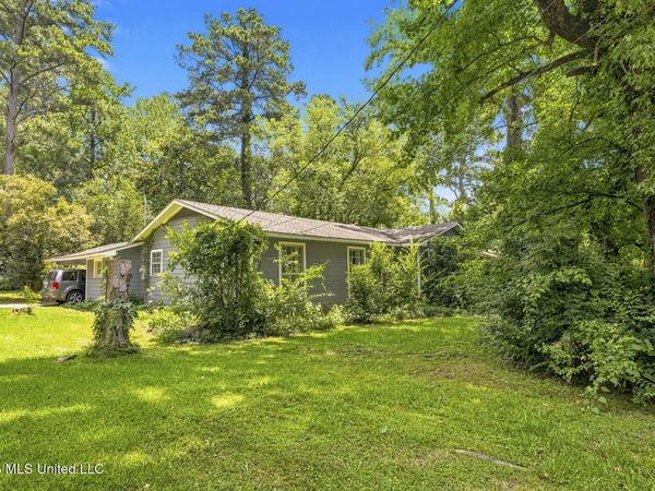 5360 Wayneland Drive, Jackson, MS 39211