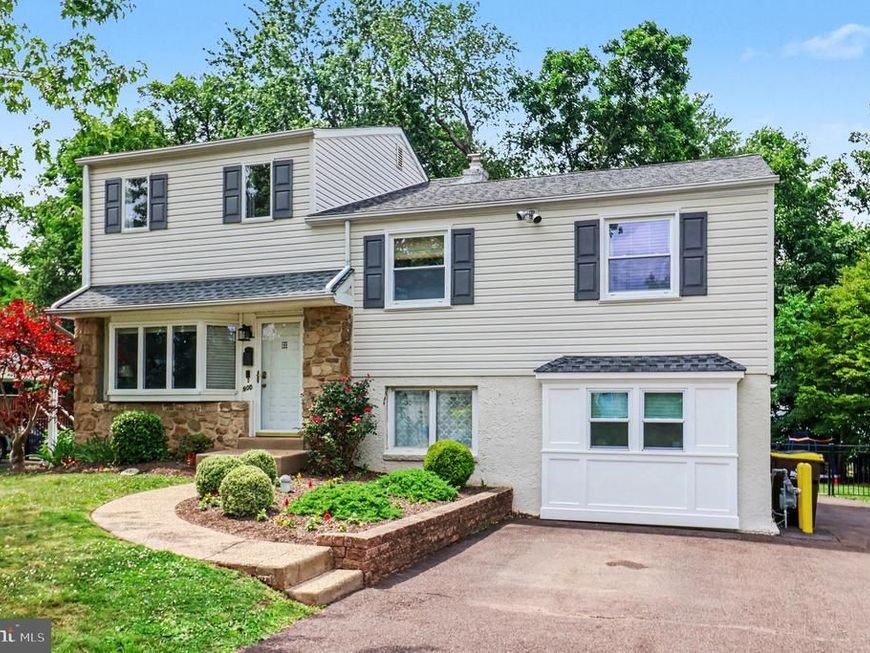 900 Woodlawn Drive, Lansdale, PA 19446 Main Photo