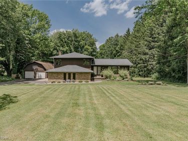 875 Dunning Road, New Franklin, OH 44614