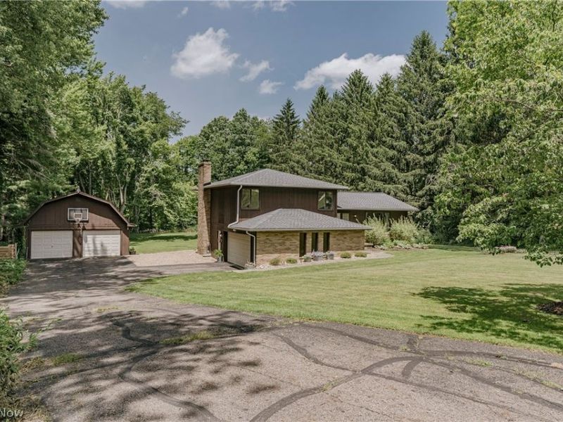 875 Dunning Road, New Franklin, OH 44614 Photo 3