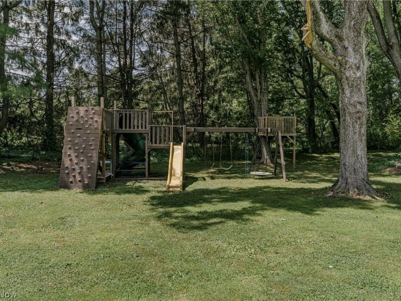 875 Dunning Road, New Franklin, OH 44614 Photo 43