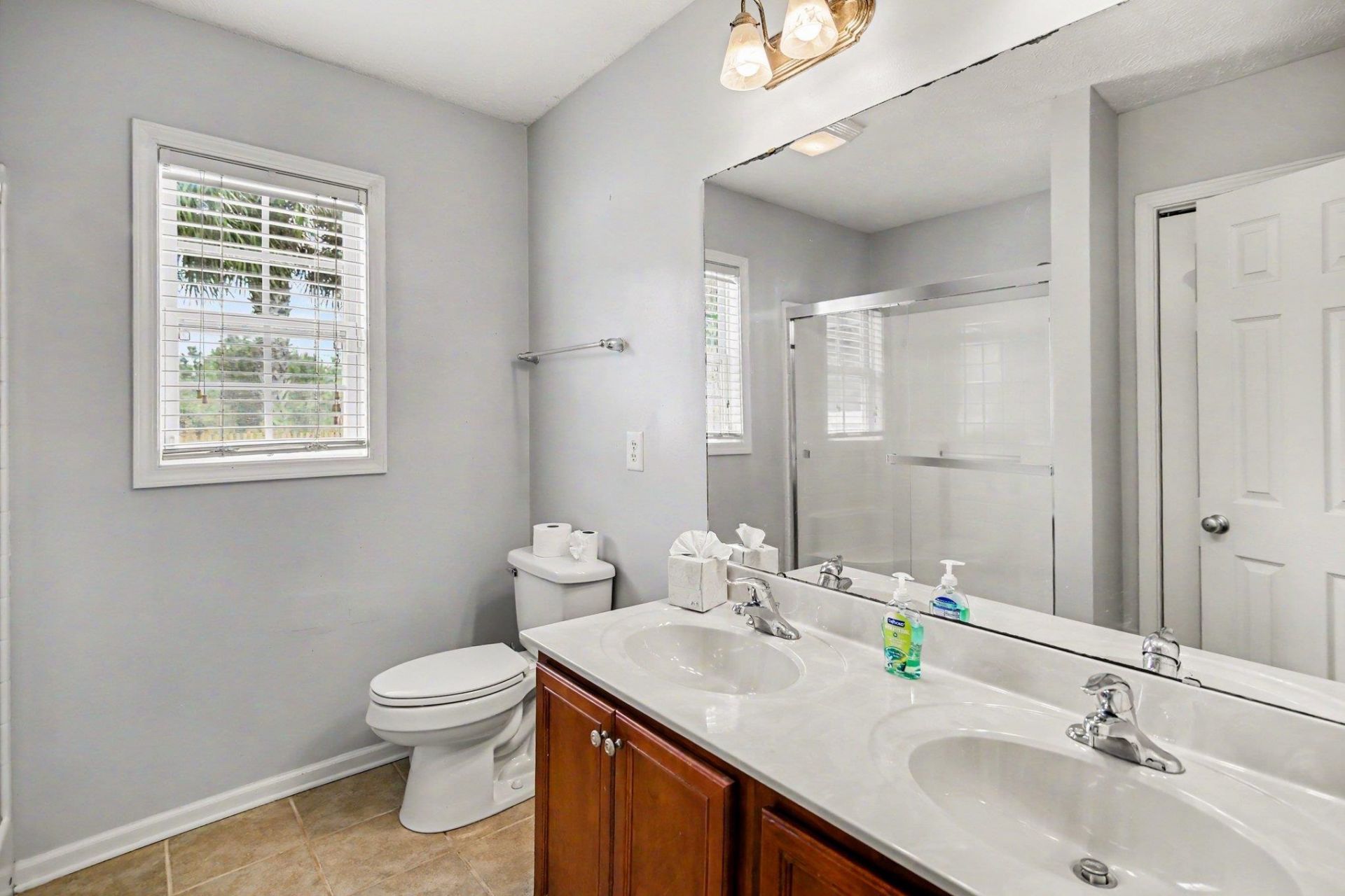 665 W Perry Rd. Photo 14