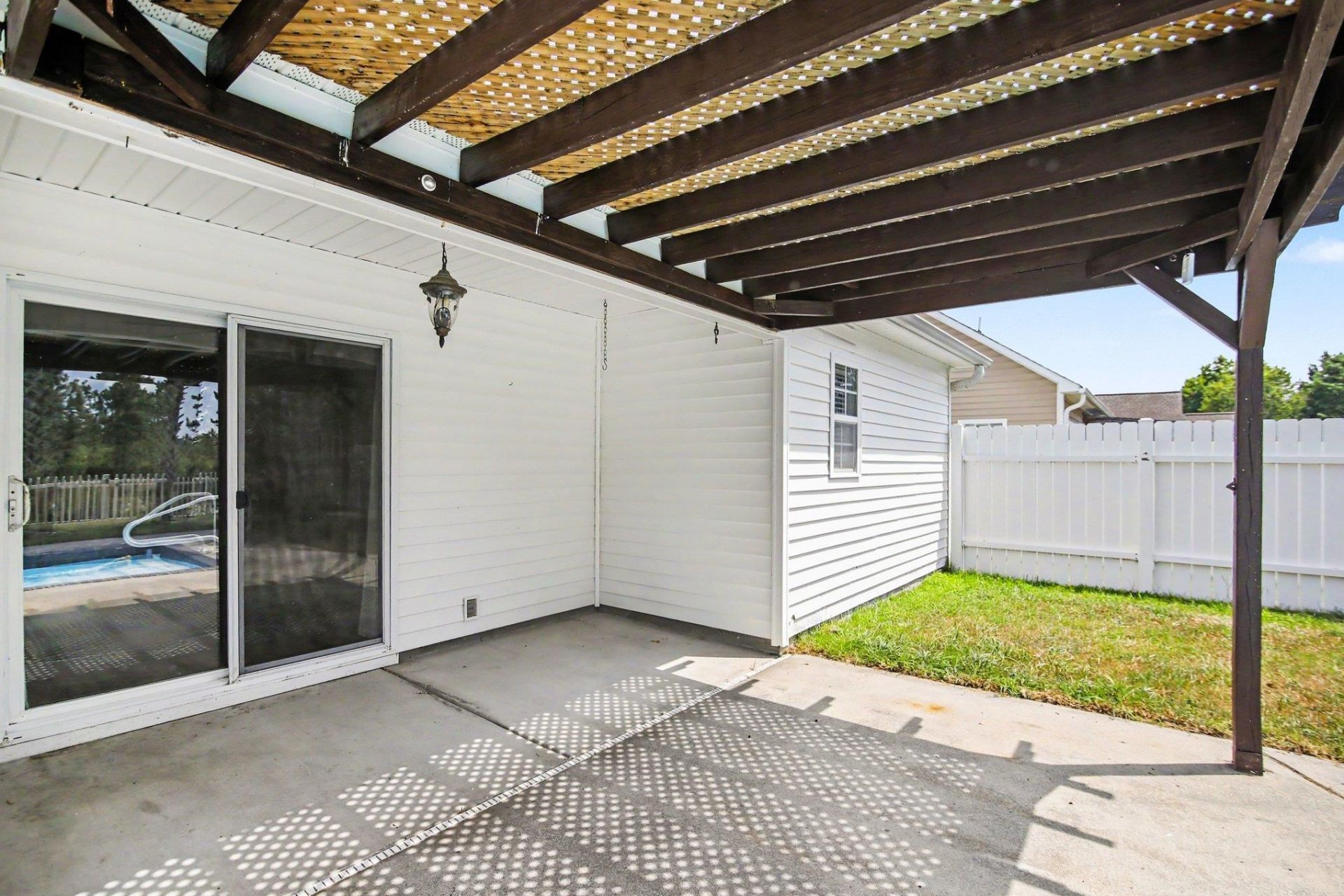 665 W Perry Rd. Photo 22