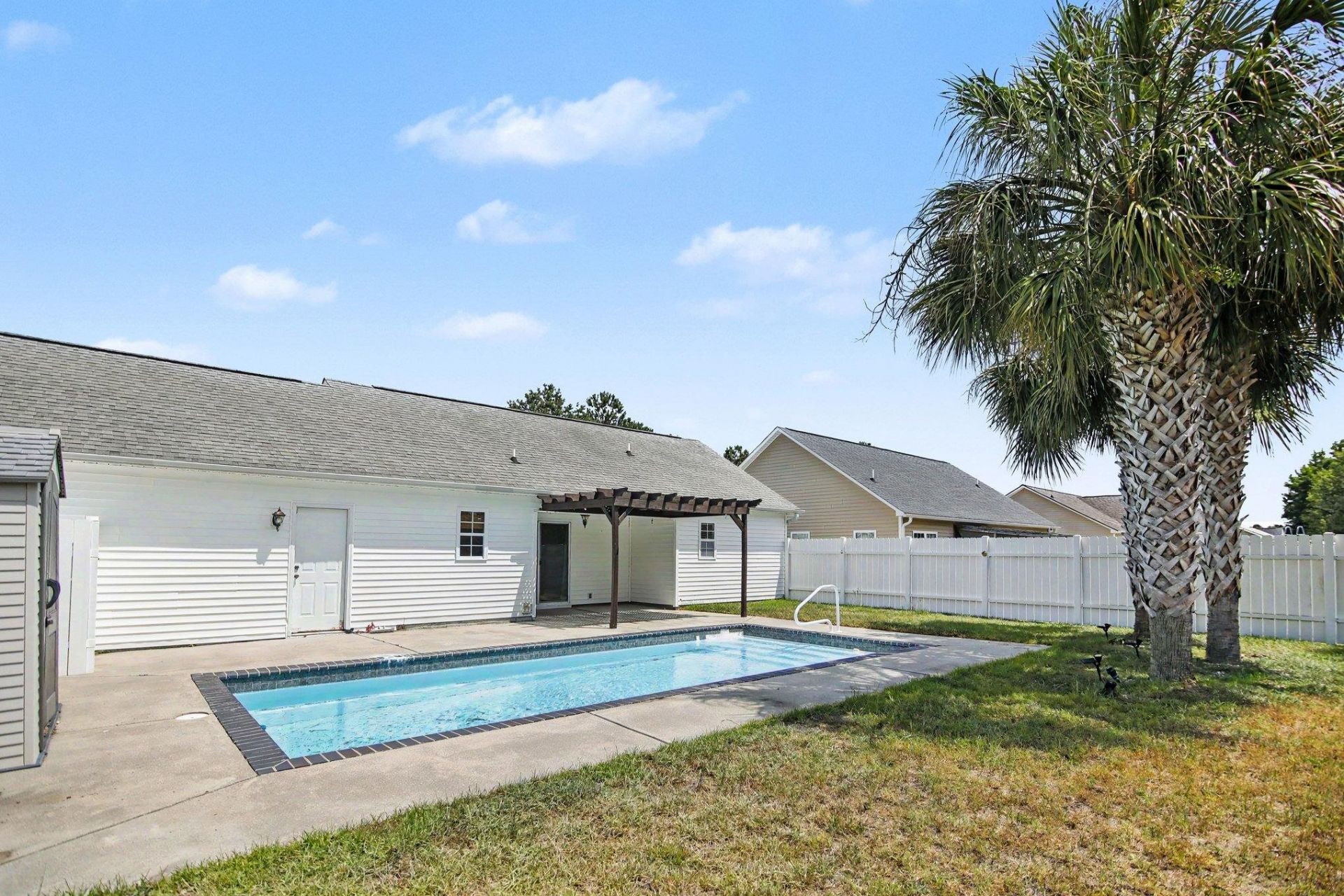 665 W Perry Rd. Photo 28