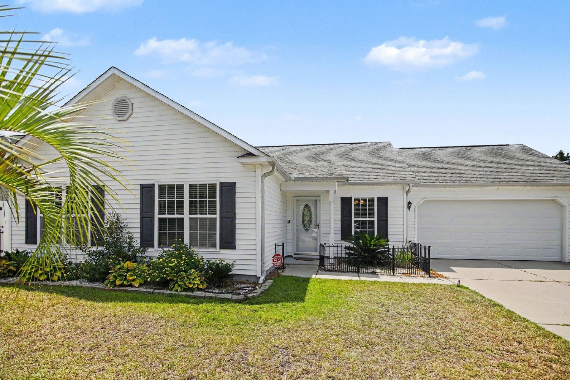 665 W Perry Rd. Photo 4