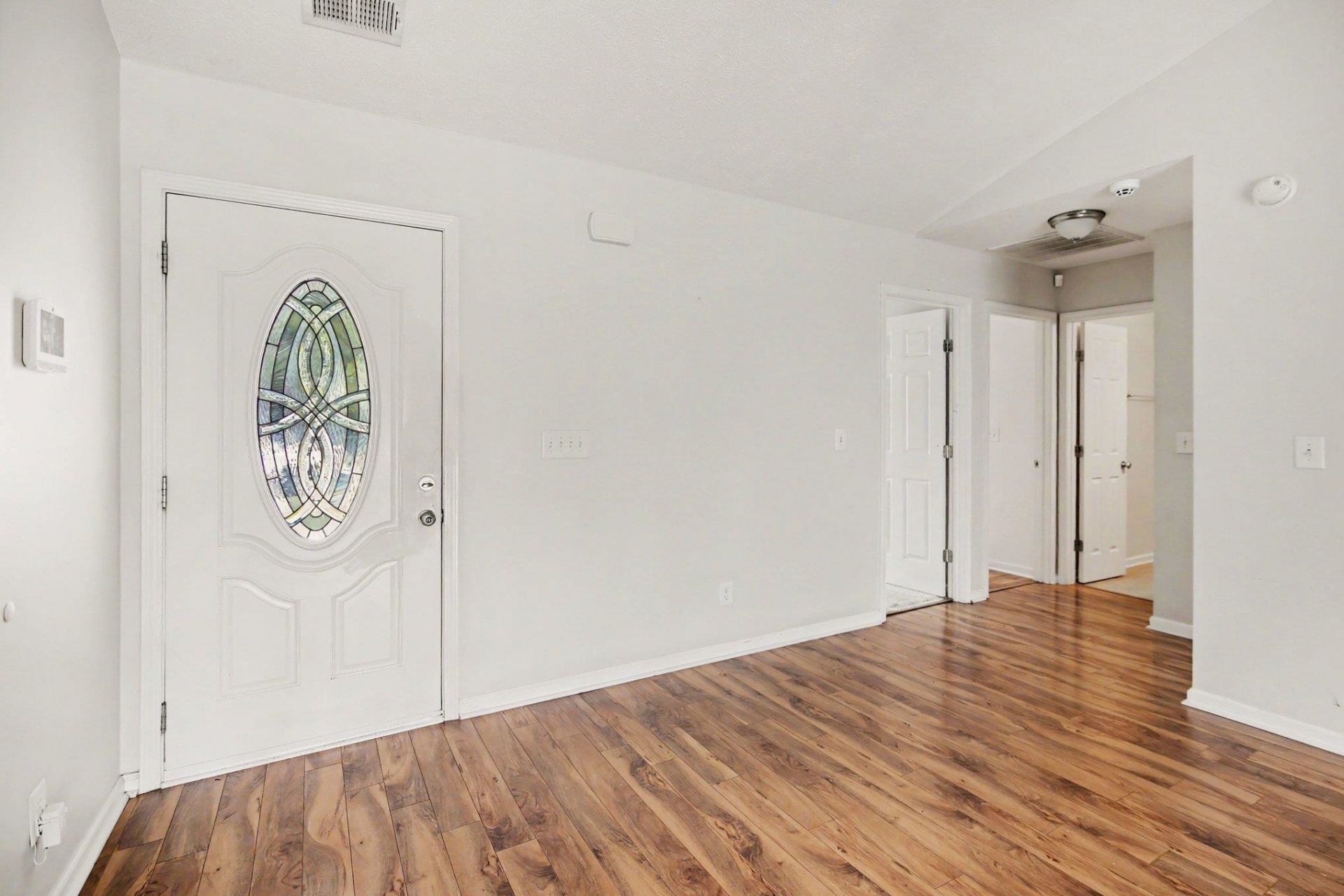 665 W Perry Rd. Photo 5