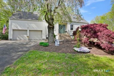 117 Rolling Hills, Oxford, CT 06478 Main Photo