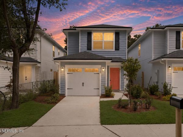 9089 INDIA Avenue, Jacksonville, FL 32211
