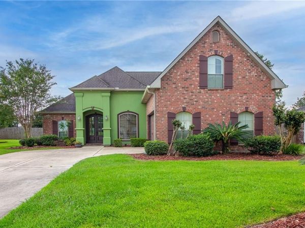 216 OXBOW Drive , LaPlace, LA 70068
