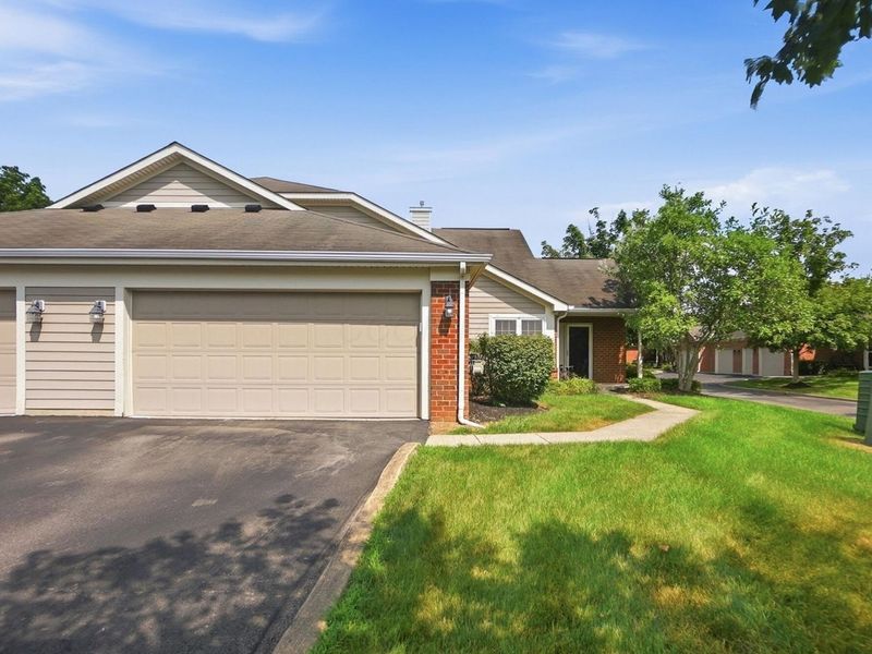 7424 Cherry Brook Drive , Reynoldsburg, OH 43068 Photo 1
