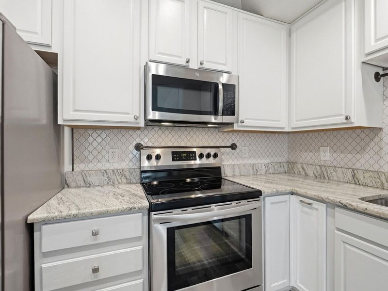 7424 Cherry Brook Drive , Reynoldsburg, OH 43068 Photo 12