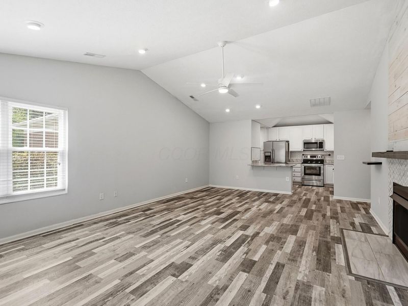 7424 Cherry Brook Drive , Reynoldsburg, OH 43068 Photo 4