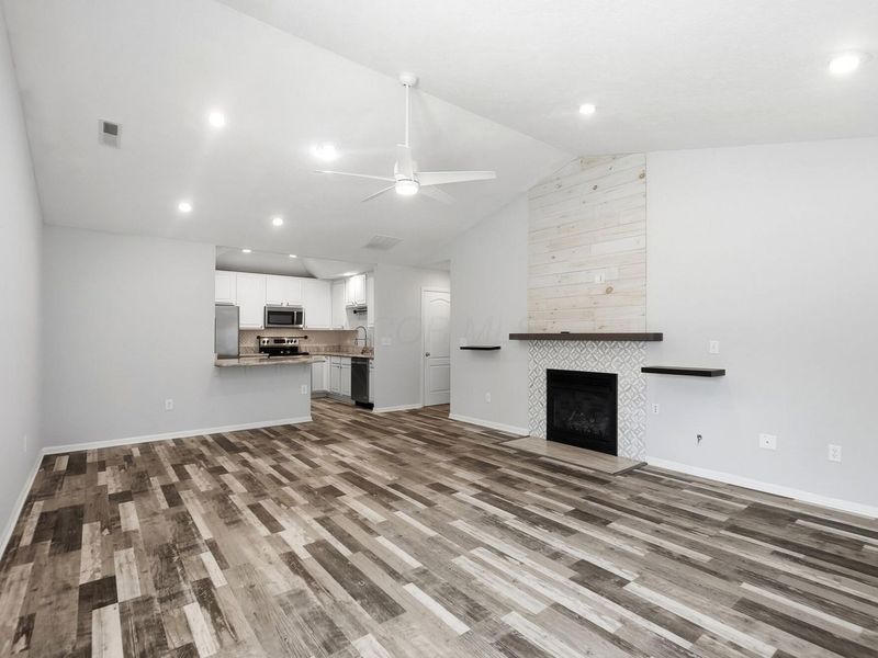 7424 Cherry Brook Drive , Reynoldsburg, OH 43068 Photo 5