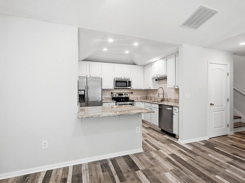 7424 Cherry Brook Drive , Reynoldsburg, OH 43068 Photo 8