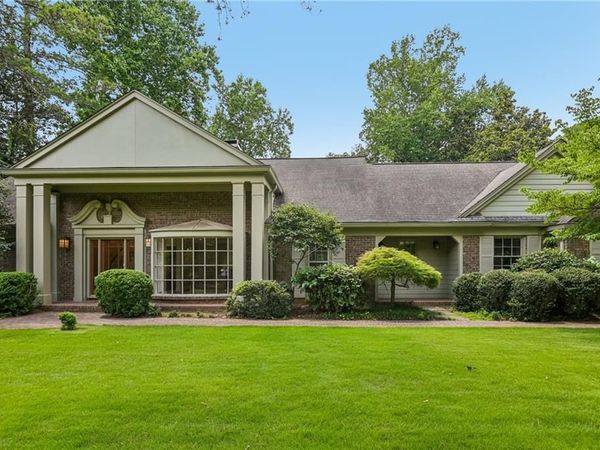 3135 Spalding Drive, Atlanta, GA 30350