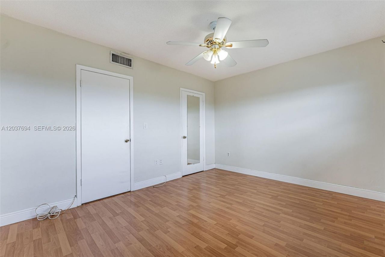 1100 W 35th St , Unit 23, Hialeah, FL 33012 Photo