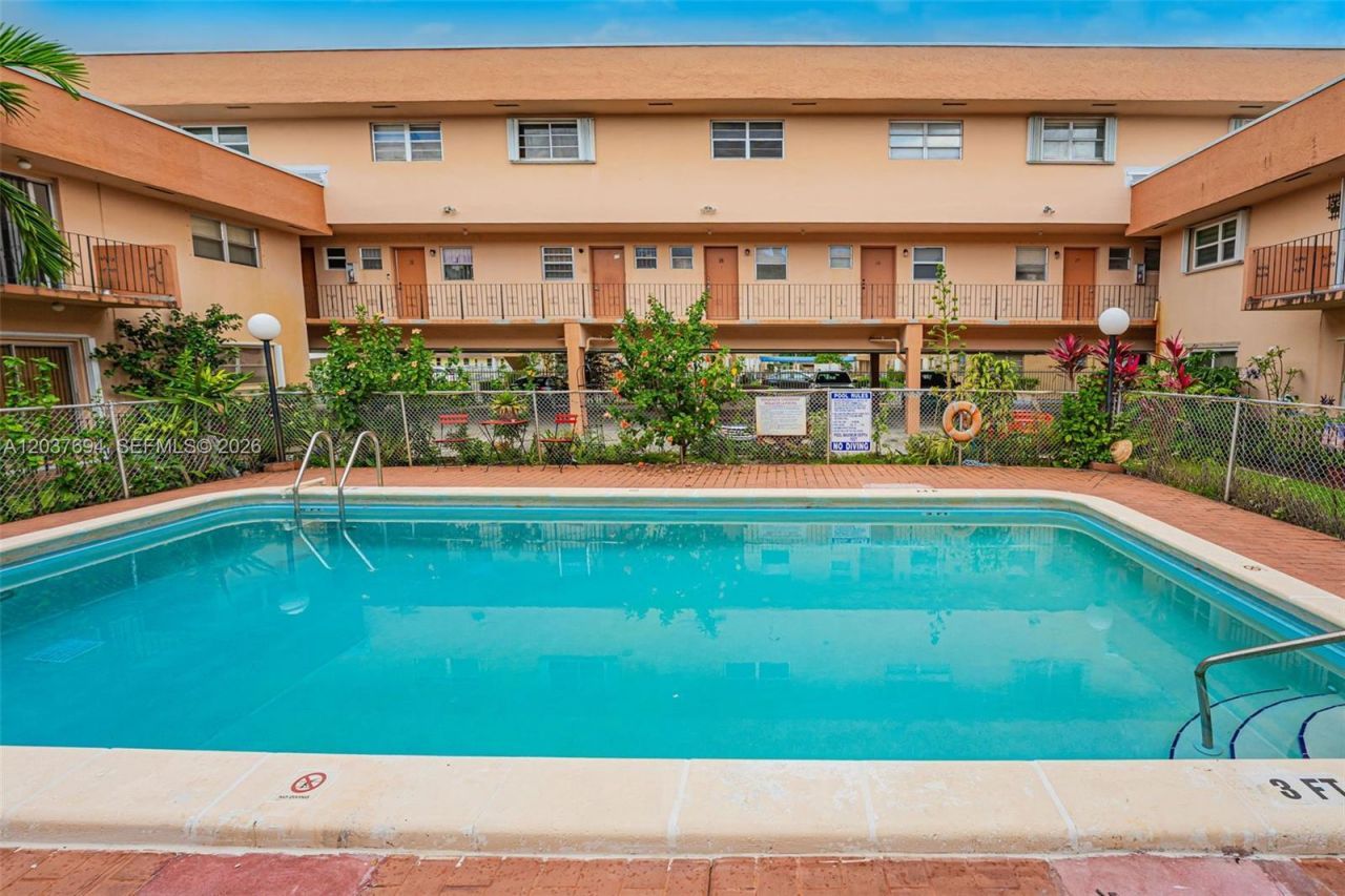 1100 W 35th St , Unit 23, Hialeah, FL 33012 Photo