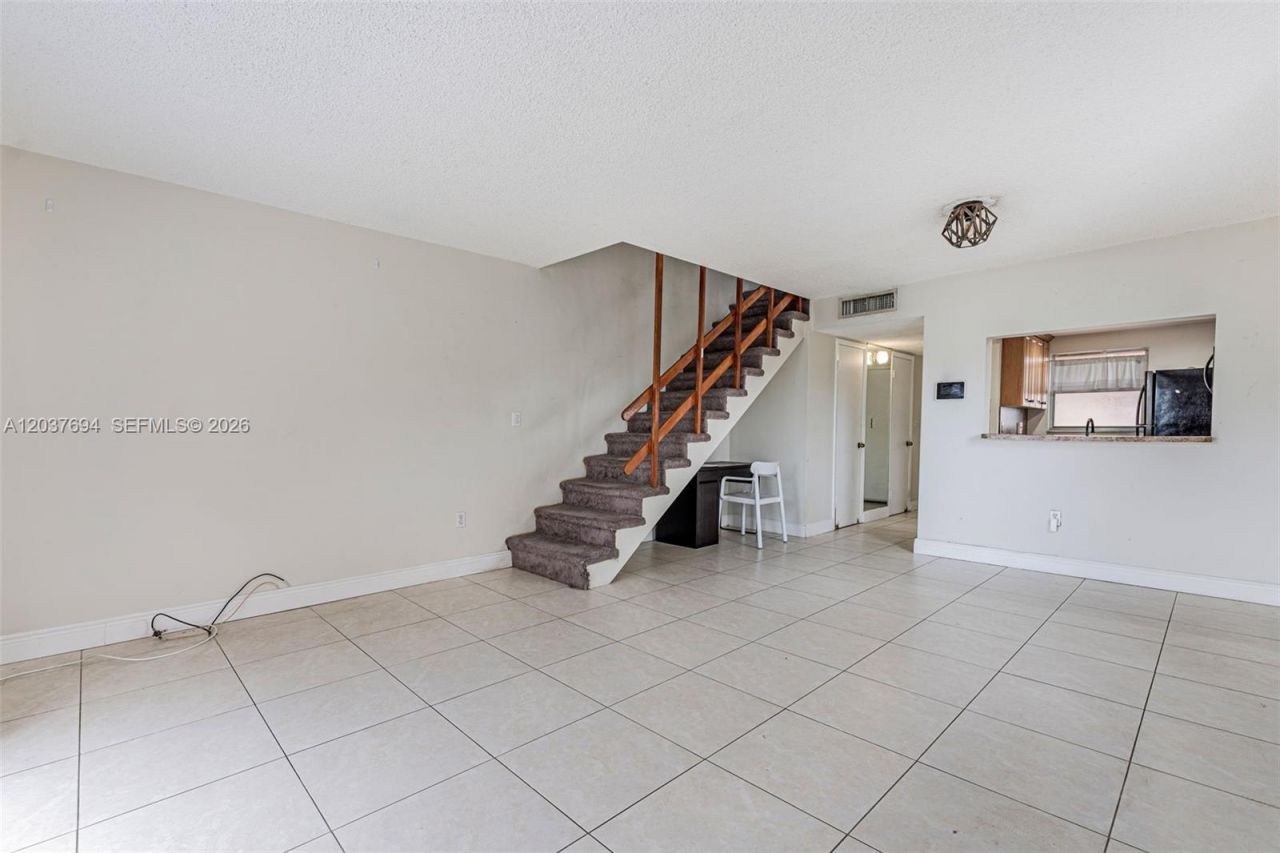 1100 W 35th St , Unit 23, Hialeah, FL 33012 Photo