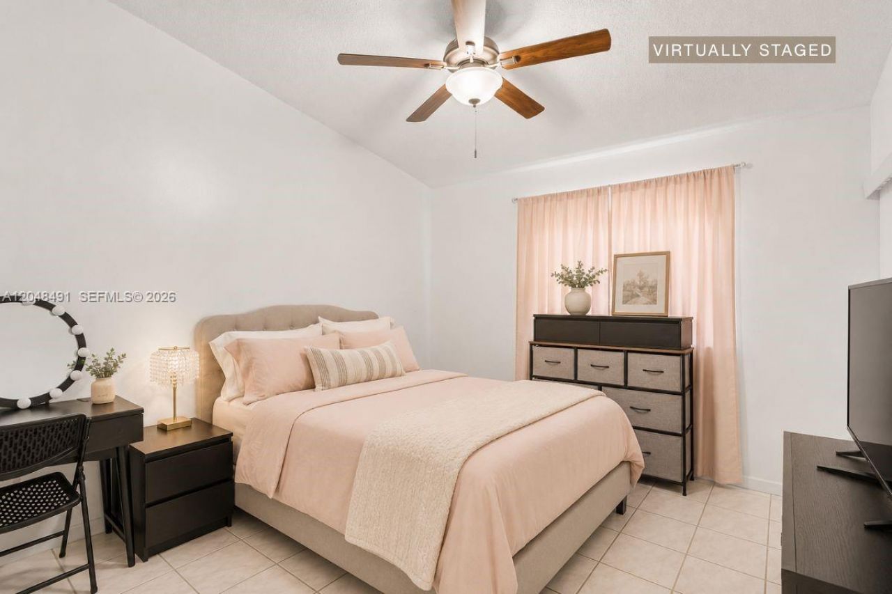 10014 Hammocks Blvd, Unit 204-4, Miami, FL 33196 Photo