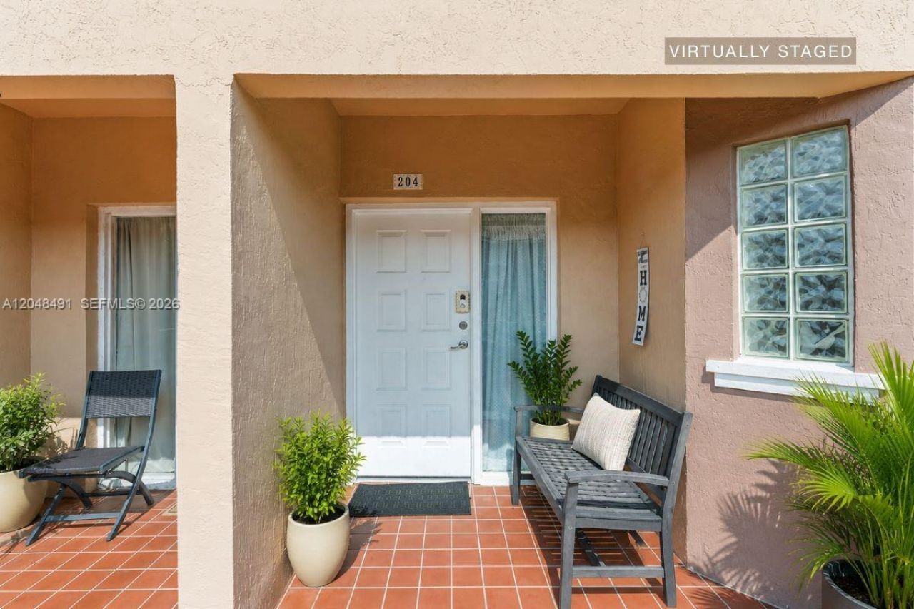 10014 Hammocks Blvd, Unit 204-4, Miami, FL 33196 Photo