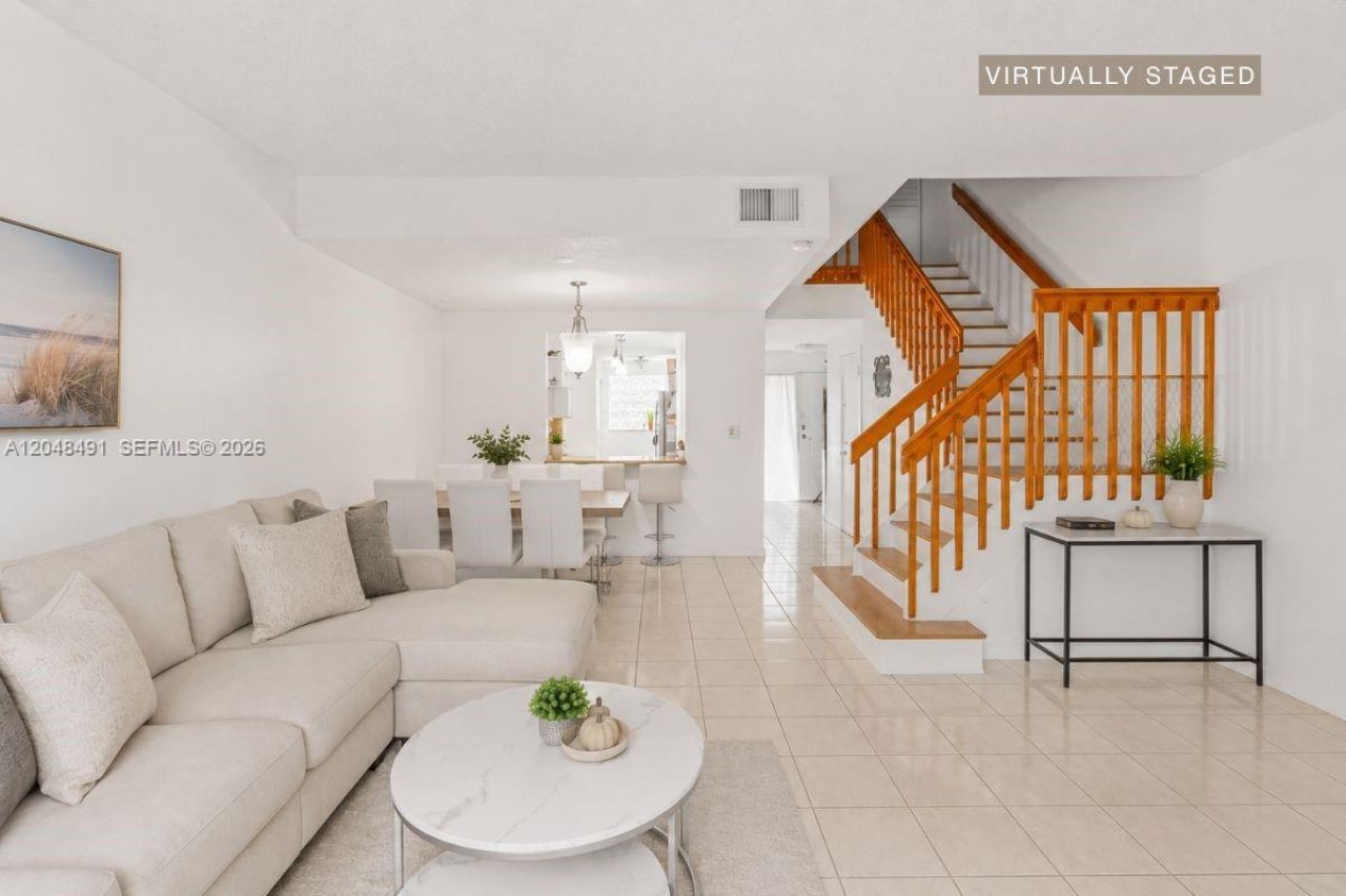 10014 Hammocks Blvd, Unit 204-4, Miami, FL 33196 Photo