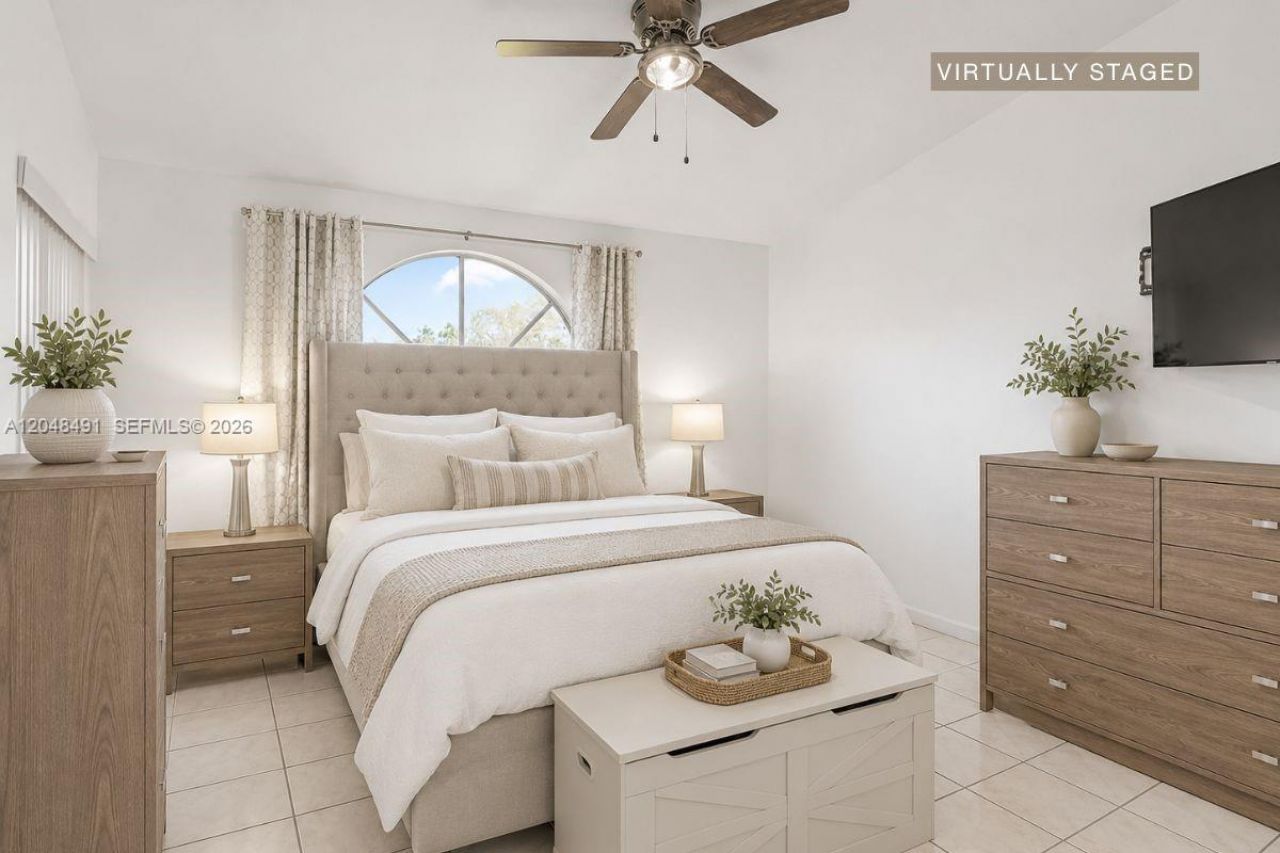 10014 Hammocks Blvd, Unit 204-4, Miami, FL 33196 Photo
