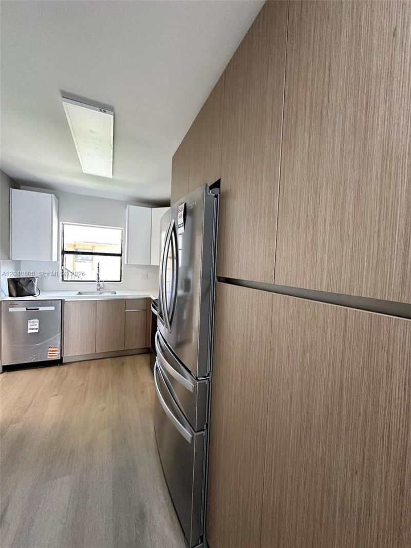 2540 W 67th Pl, Unit 202-28, Hialeah, FL 33016 Photo