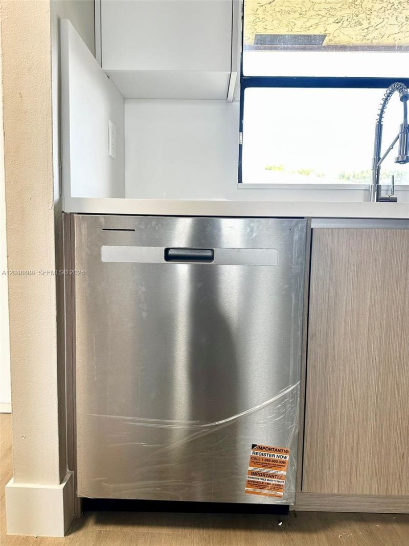2540 W 67th Pl, Unit 202-28, Hialeah, FL 33016 Photo