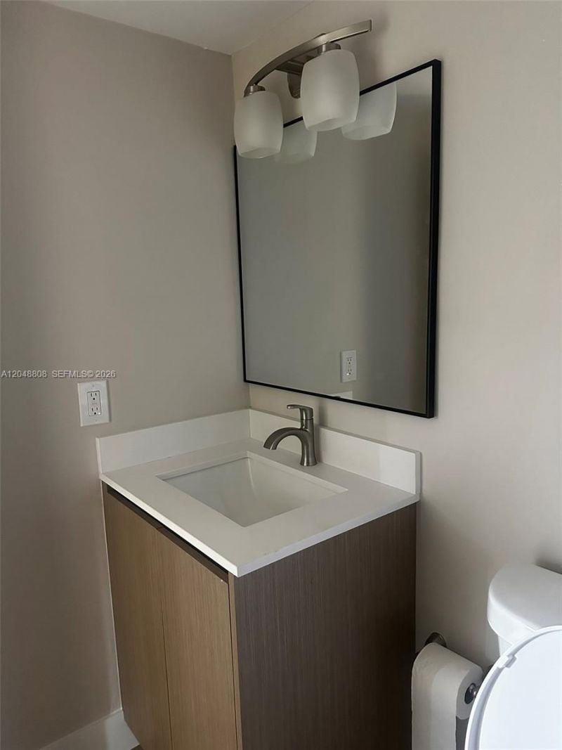 2540 W 67th Pl, Unit 202-28, Hialeah, FL 33016 Photo