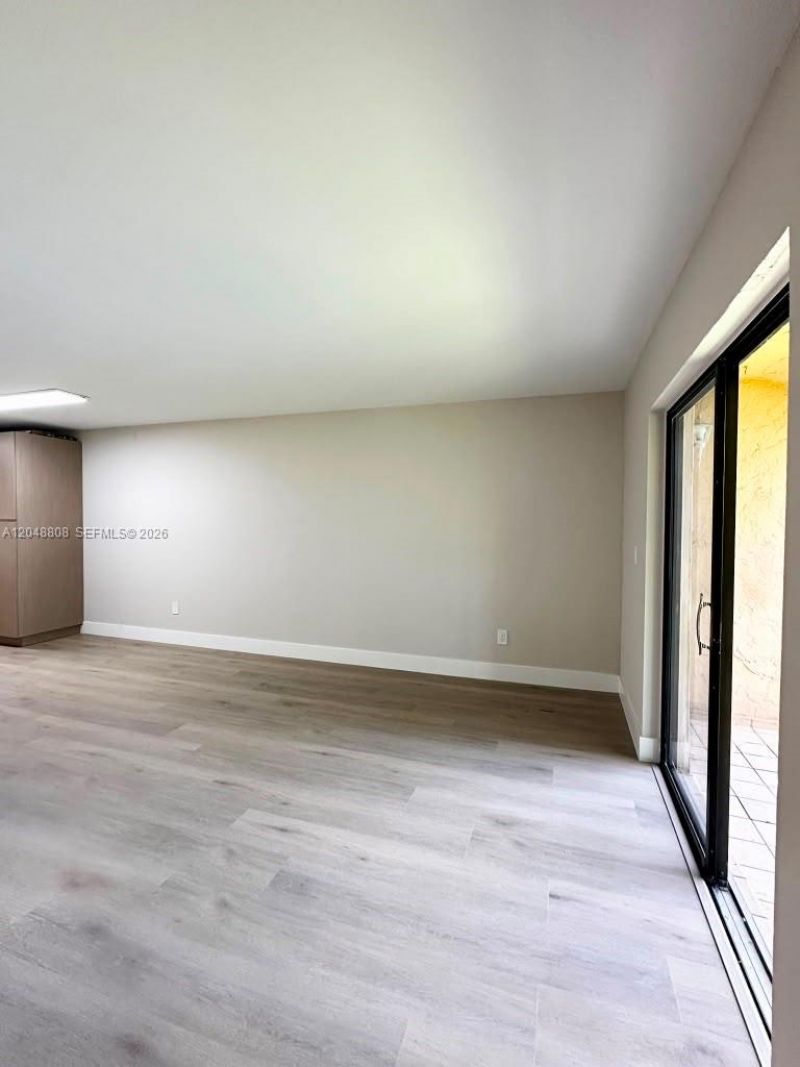 2540 W 67th Pl, Unit 202-28, Hialeah, FL 33016 Photo