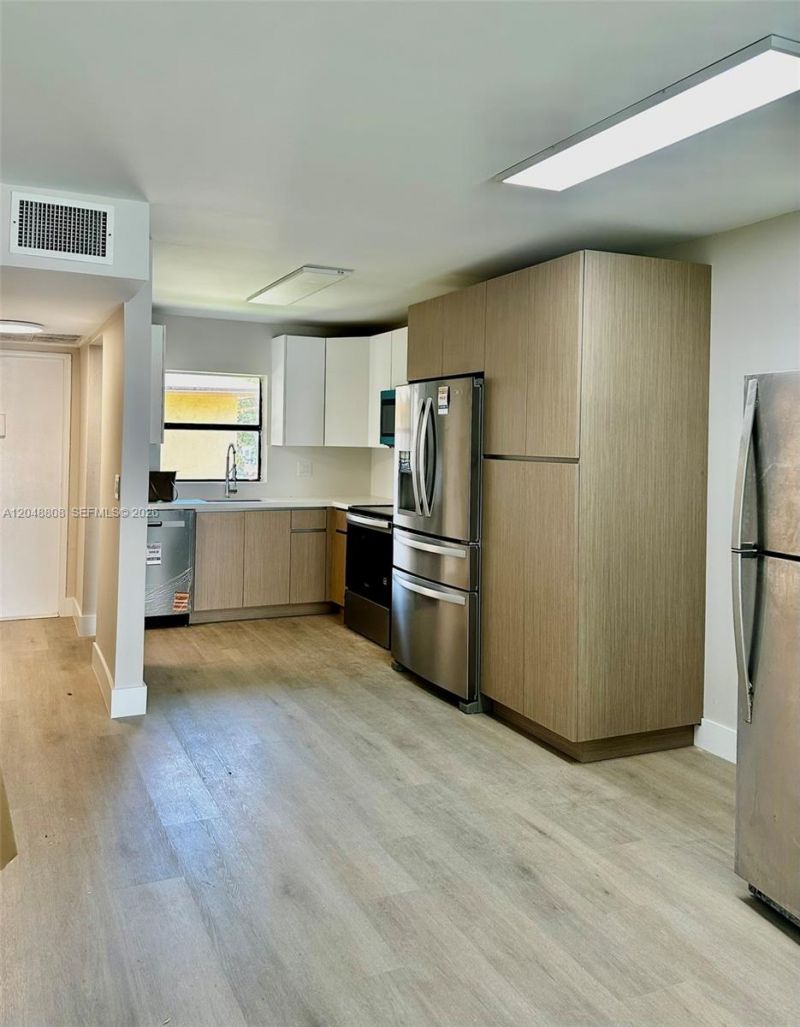 2540 W 67th Pl, Unit 202-28, Hialeah, FL 33016 Photo