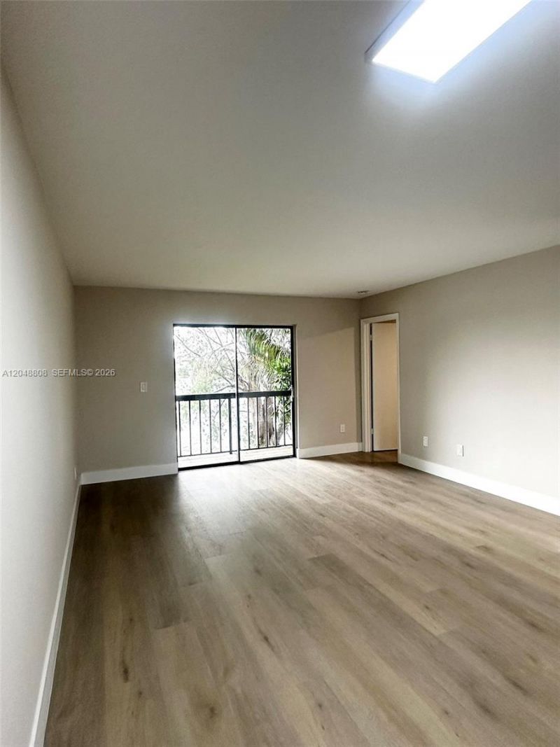 2540 W 67th Pl, Unit 202-28, Hialeah, FL 33016 Photo