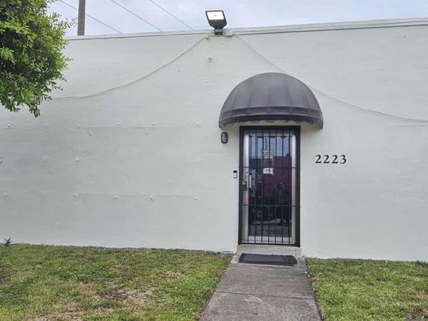2223 NW 26th Ave , Miami, FL 33142