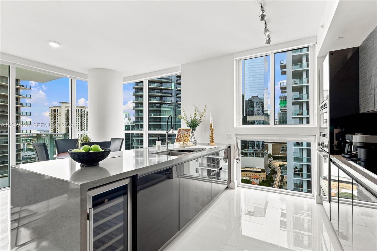 1080 Brickell Ave , Unit 2609, Miami, FL 33131 Photo