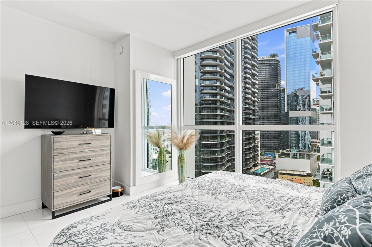 1080 Brickell Ave , Unit 2609, Miami, FL 33131 Photo