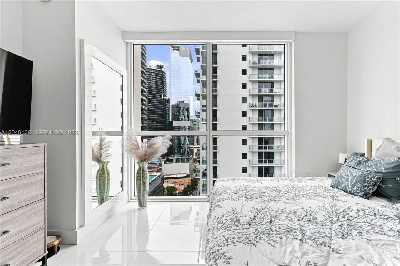 1080 Brickell Ave , Unit 2609, Miami, FL 33131 Photo