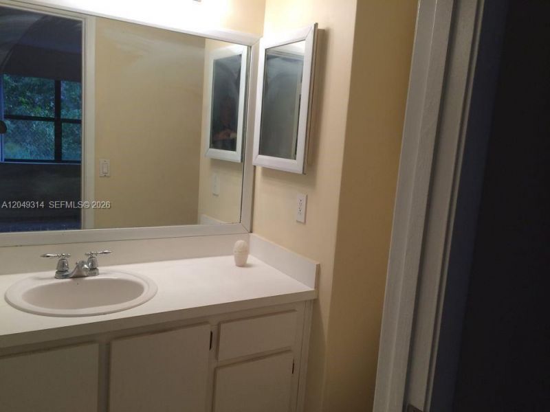 861 NE 207th Ln , Unit 104-14, Miami, FL 33179 Photo